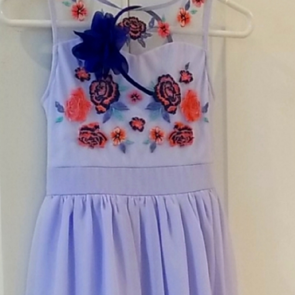 Size 10/12 embroideried dress & matching hairband